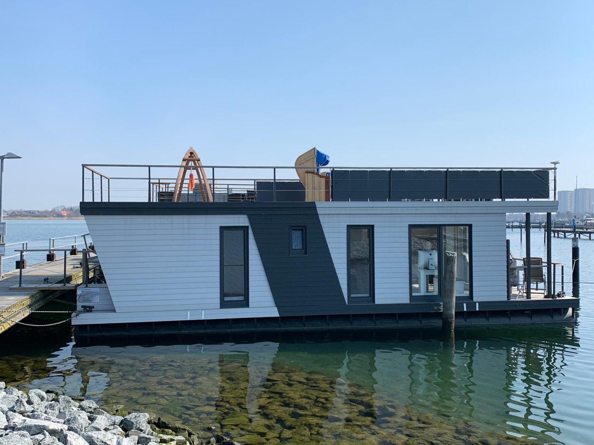 فندق Hausboot فيهمارن المظهر الخارجي الصورة